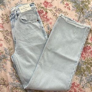 Abercrombie & Fitch Light Wash 90s Relaxed High Rise Women's Jeans
